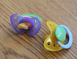 Honey pacifiers linked to botulism